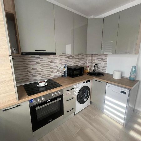 Luxury Apartment Питешти Экстерьер фото